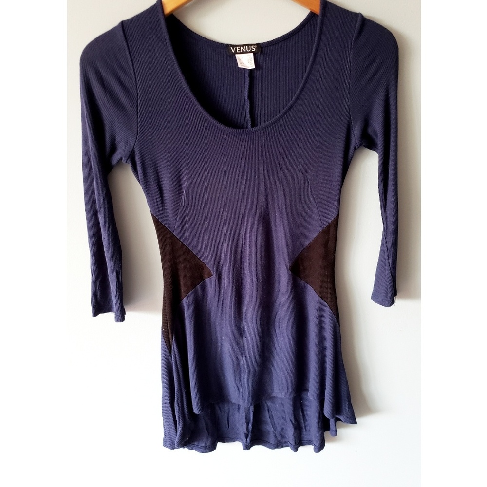 2/20 Venus Long Sleeve Navy Blue Tee Size XS C12